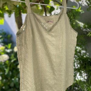 Blusa alça (Broderie) - Cor verde
