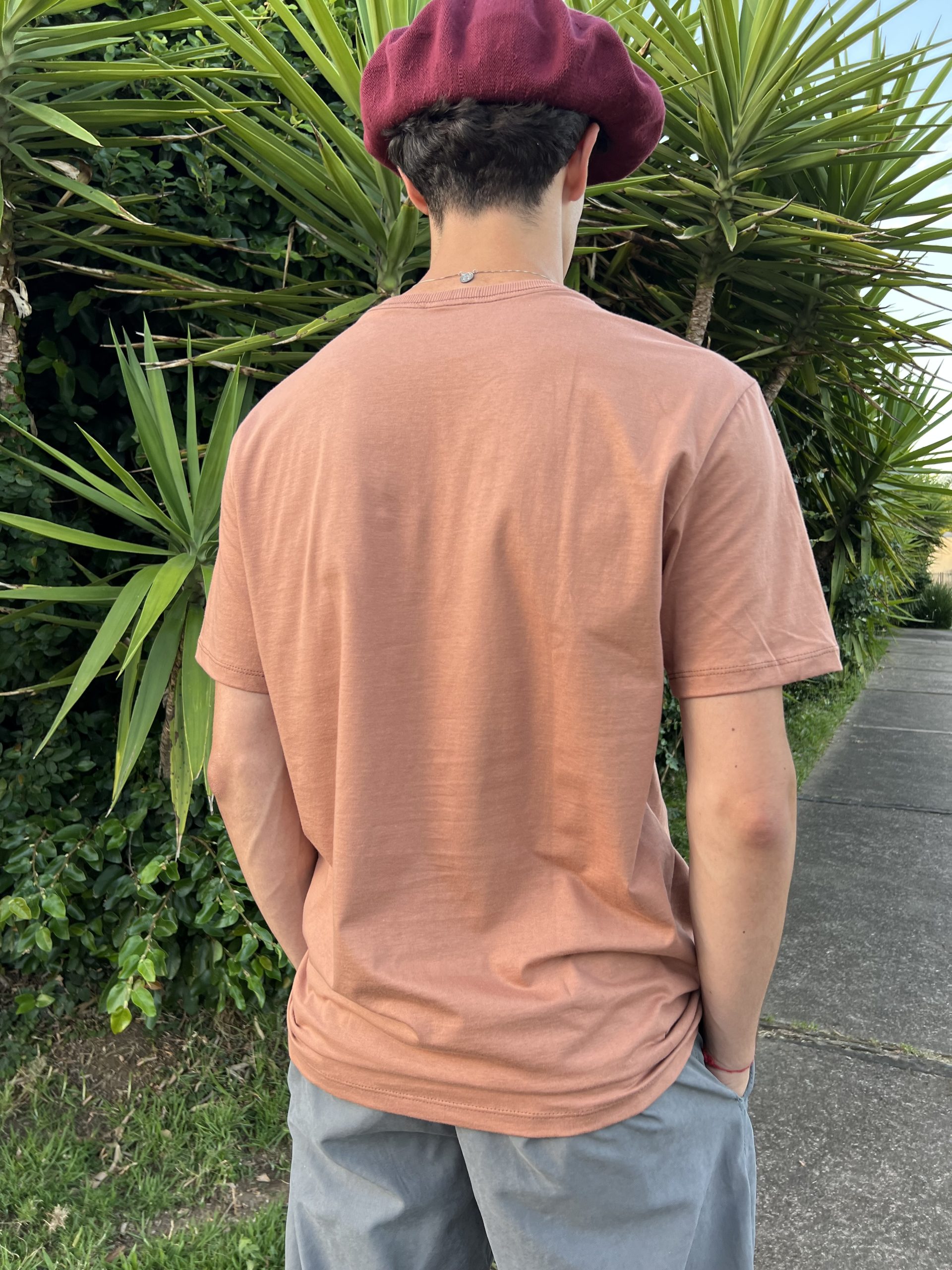 Camiseta - Cor marrom/telha - Imagem 2