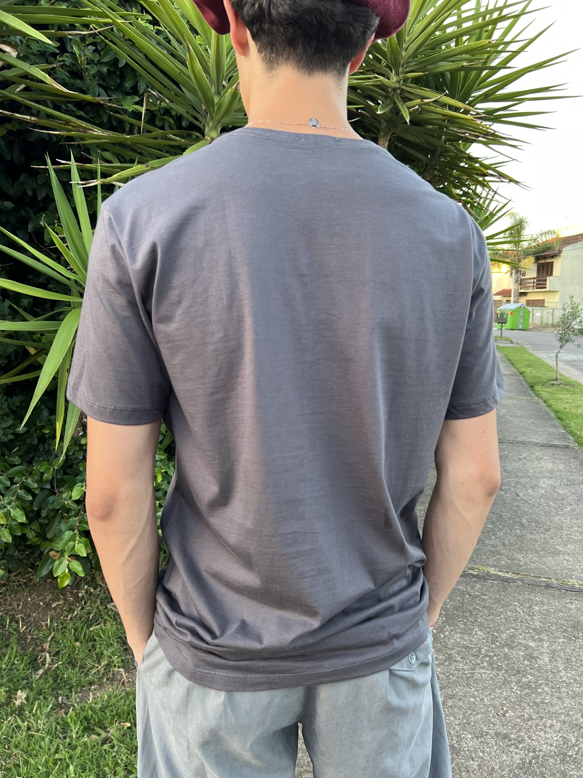 Camiseta - Cor cinza escuro - Imagem 2