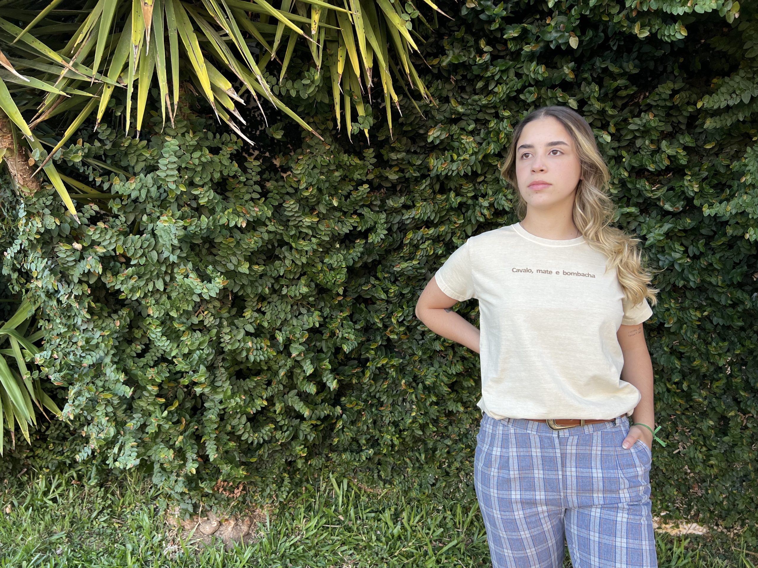 Camiseta - Cor bege - Imagem 3